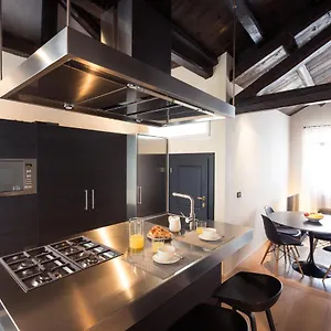  Apartment Amazing Modern Design Home, Campo Dei Mori. Wifi Italien